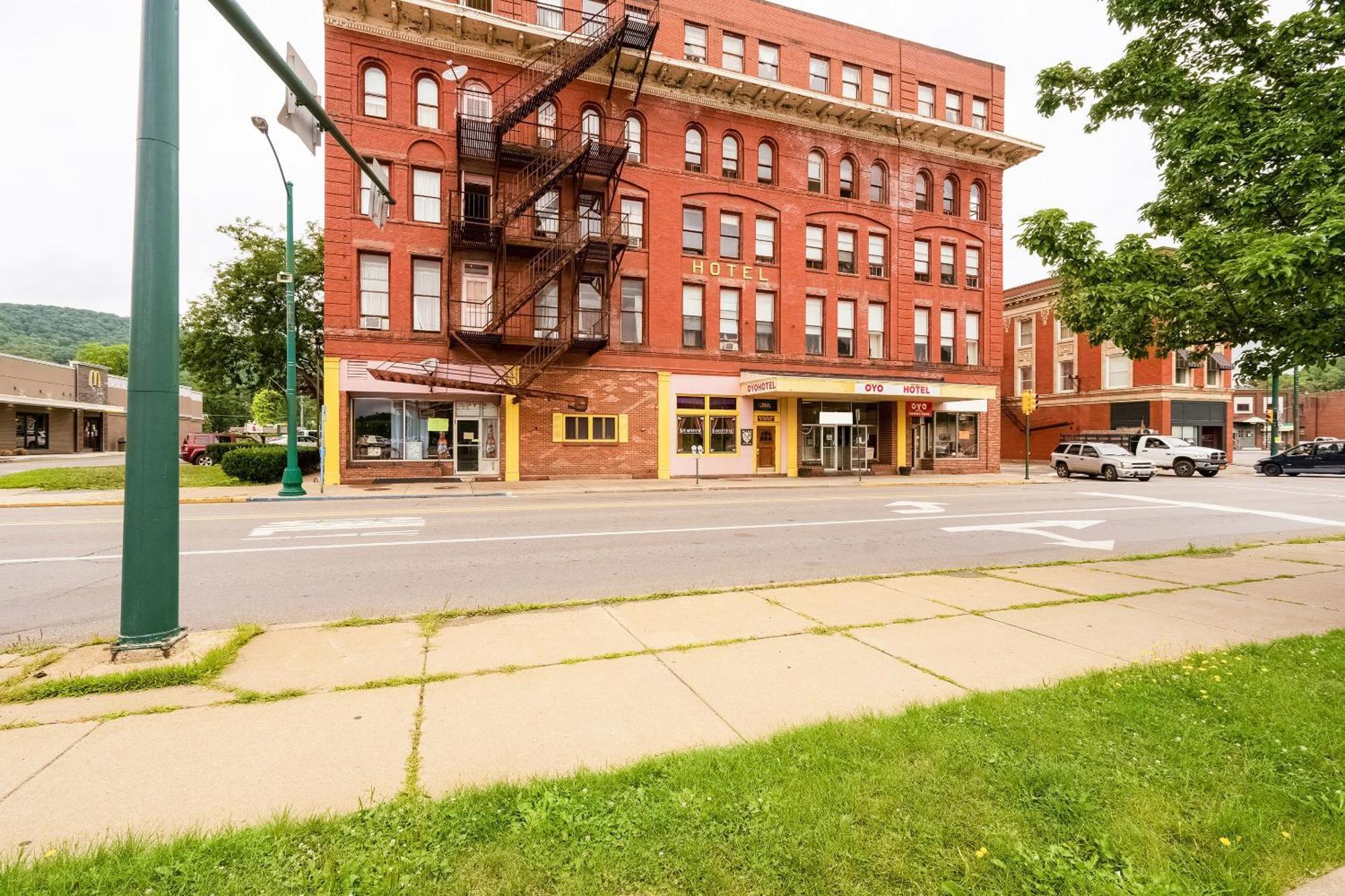 Oyo Hotel Bradford Main St Pa المظهر الخارجي الصورة