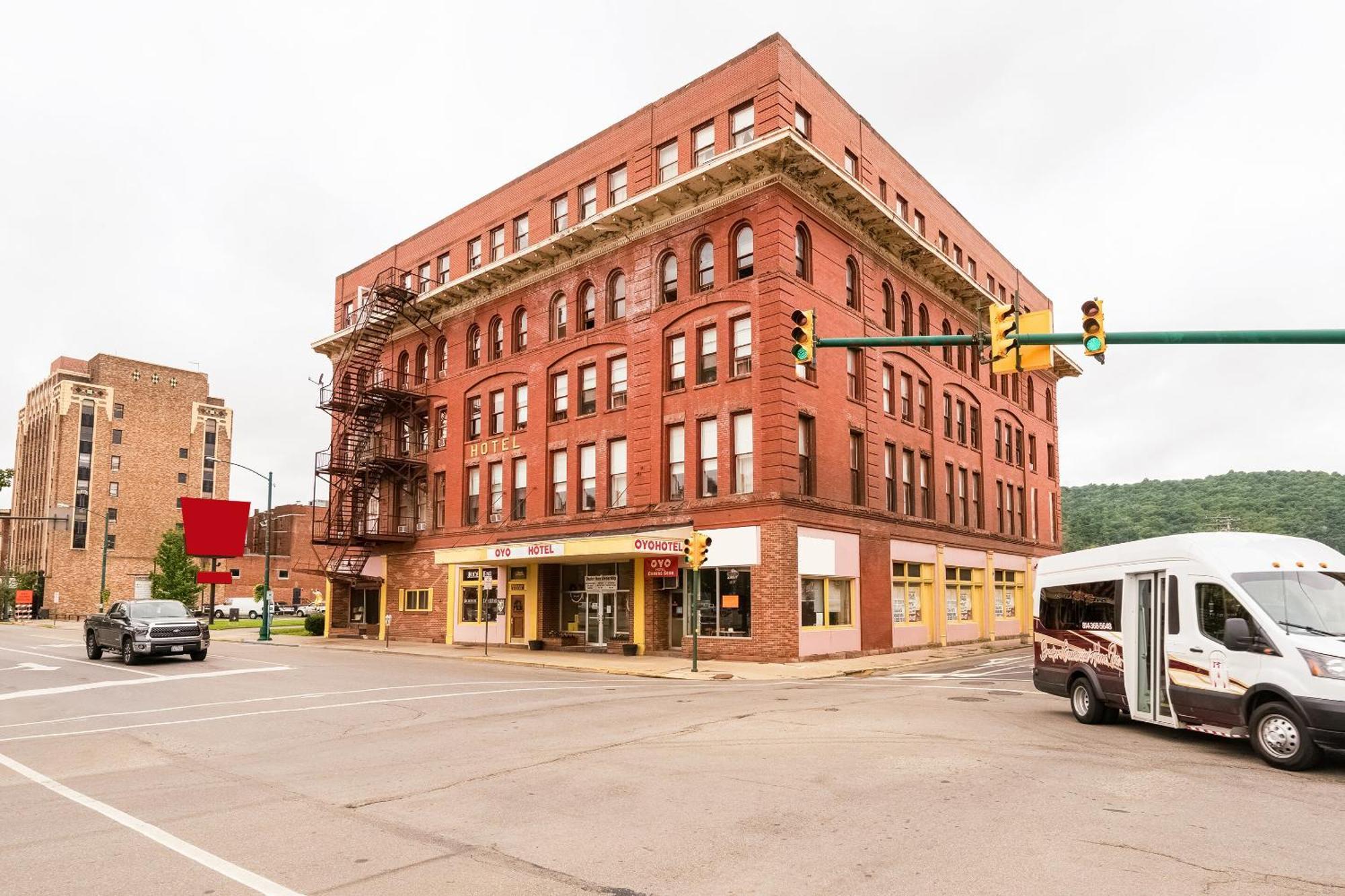 Oyo Hotel Bradford Main St Pa المظهر الخارجي الصورة